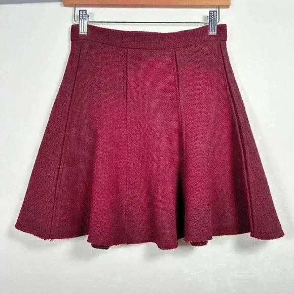 Zara Dresses & Skirts - ZARA WOMAN Red Mini Skirt Tulip Flare Academia Pleated Flowy Women XS